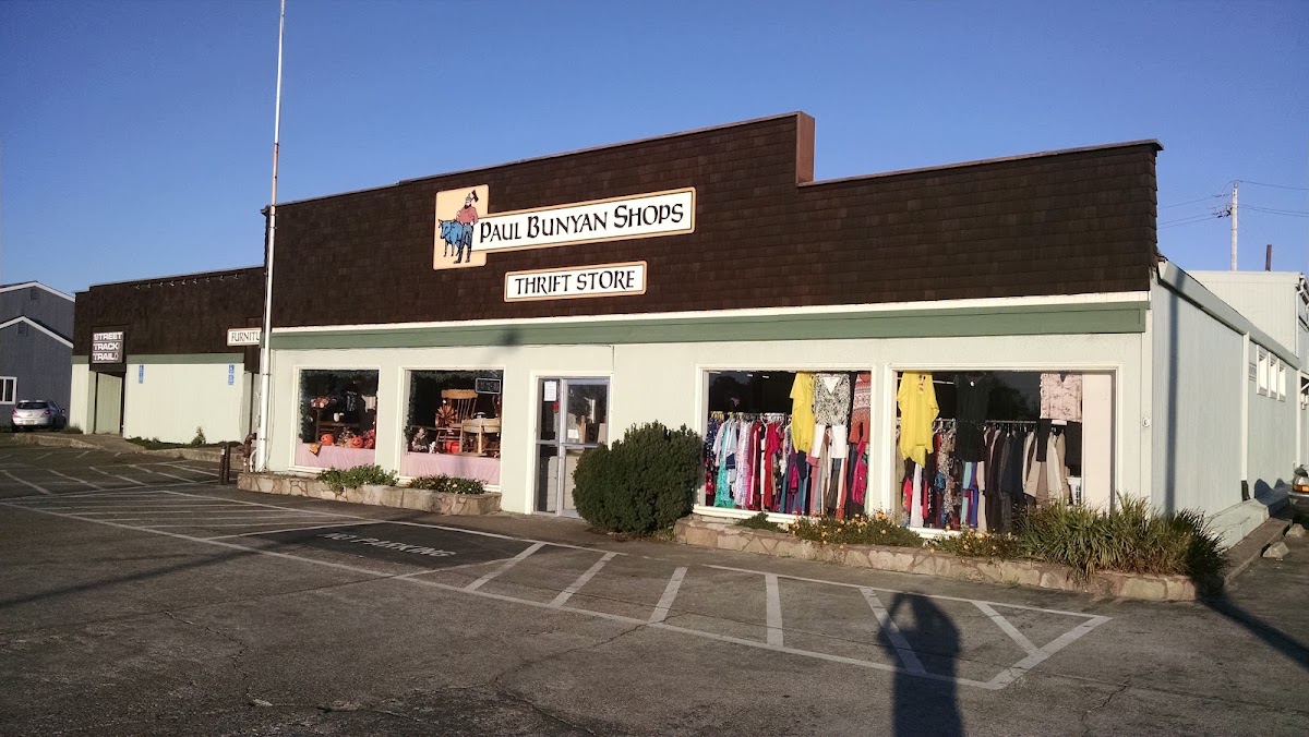 Paul Bunyan Thrift Shop in Fort Bragg
