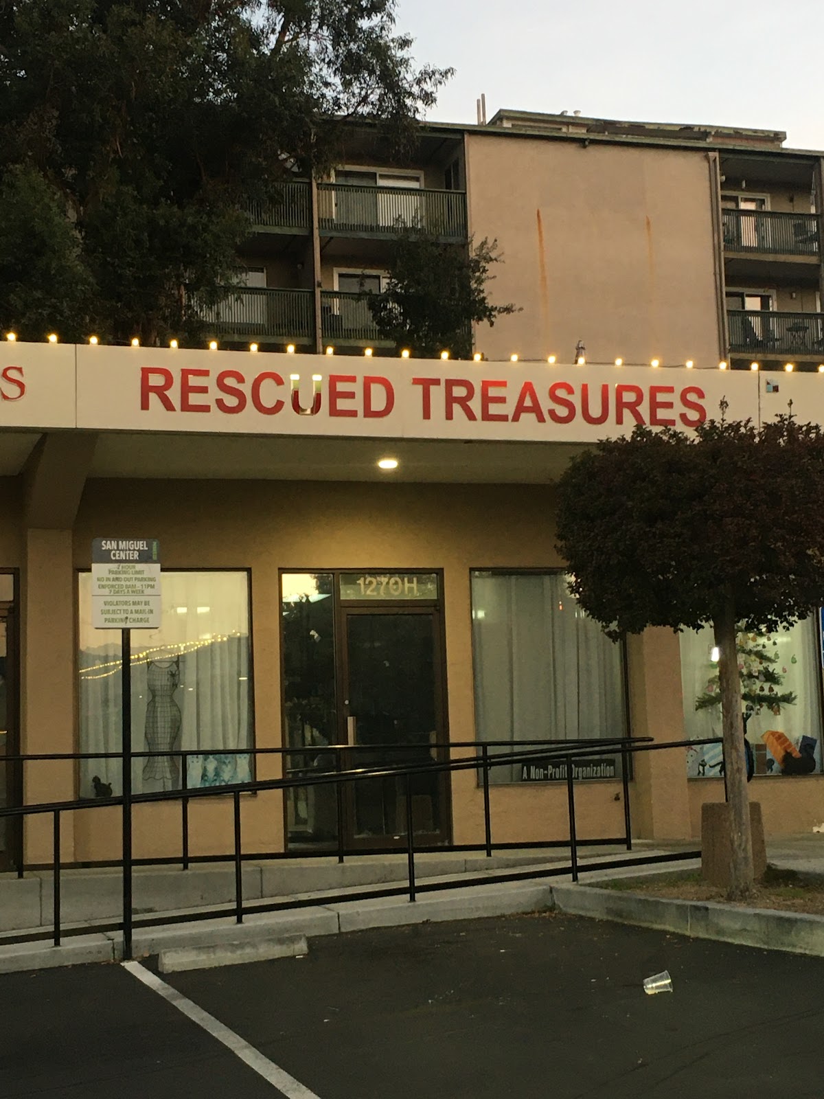 Rescued Treasures-Community in Walnut Creek