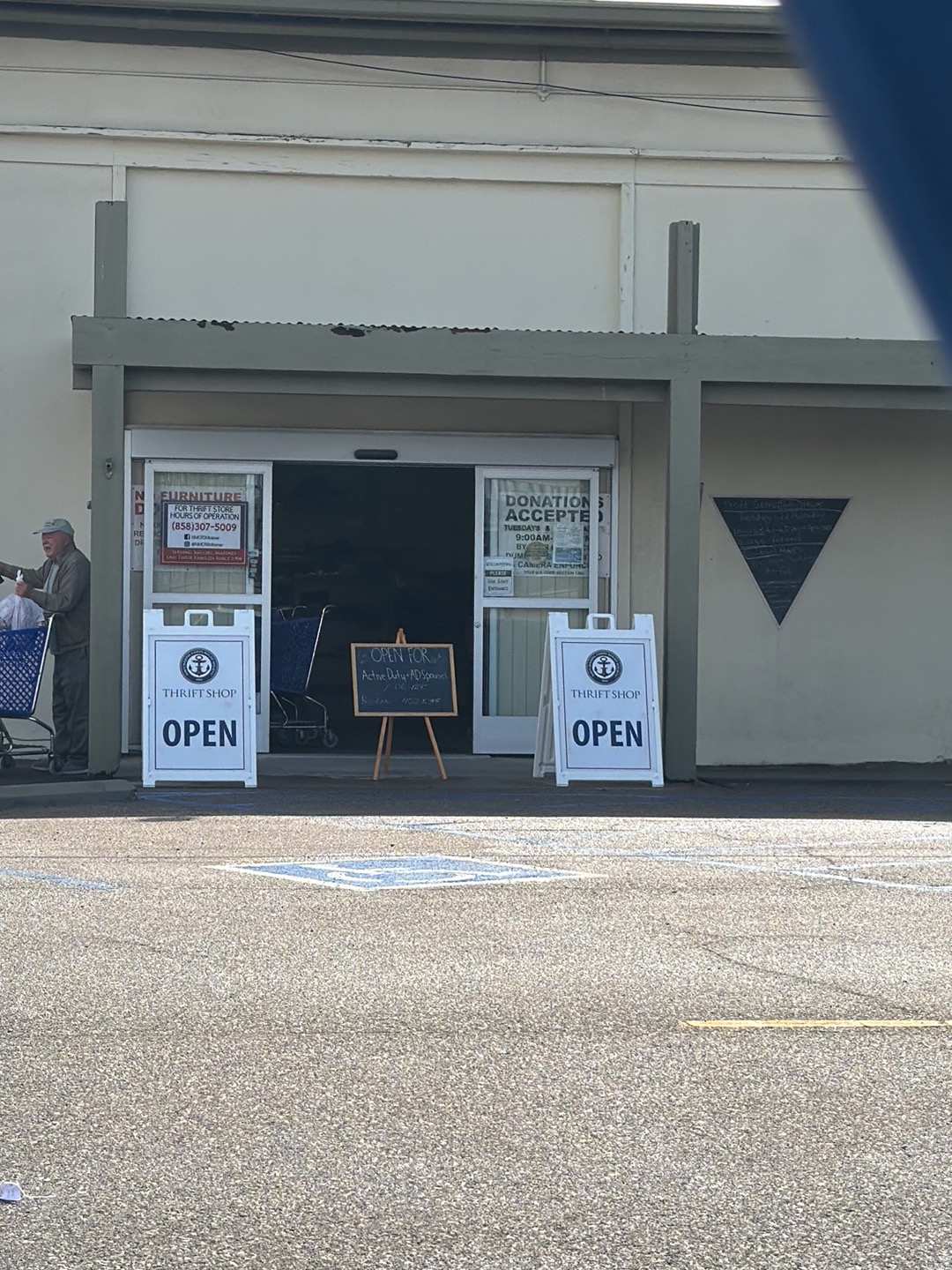 Navy Marine Corps Relief Society Thrift Shop in San Diego