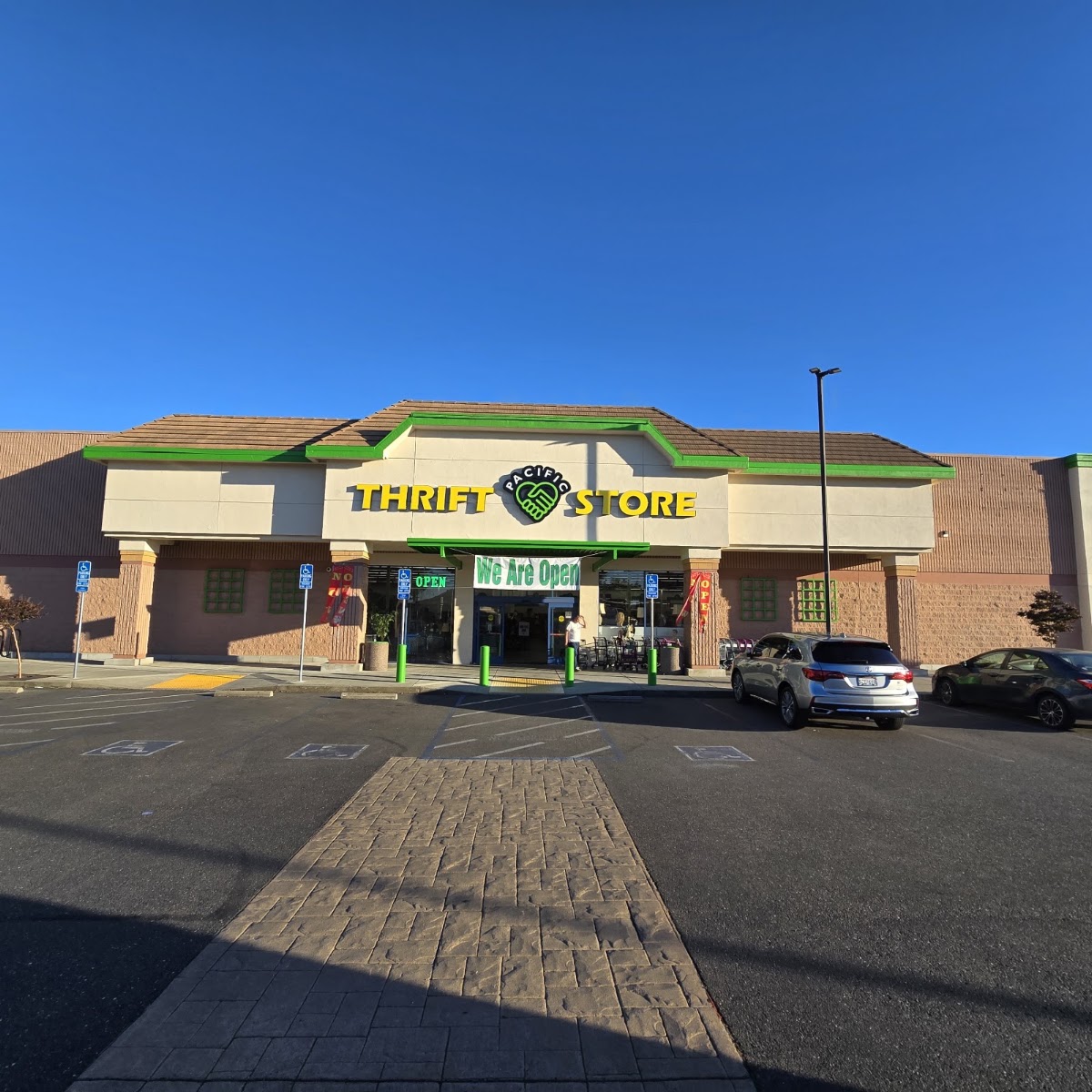 Pacific Thrift Store in Citrus Heights