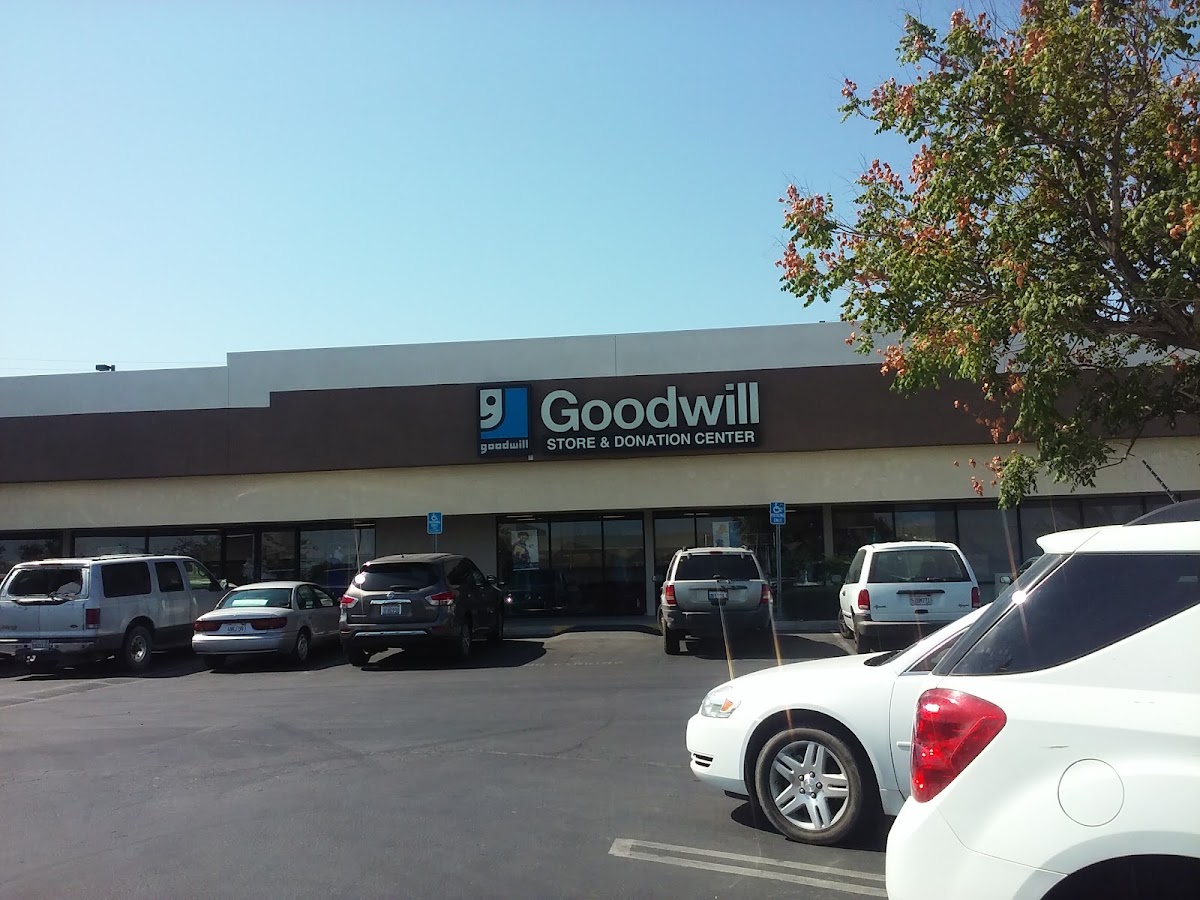 Goodwill Southern California Retail Store & Donation Center in Victorville