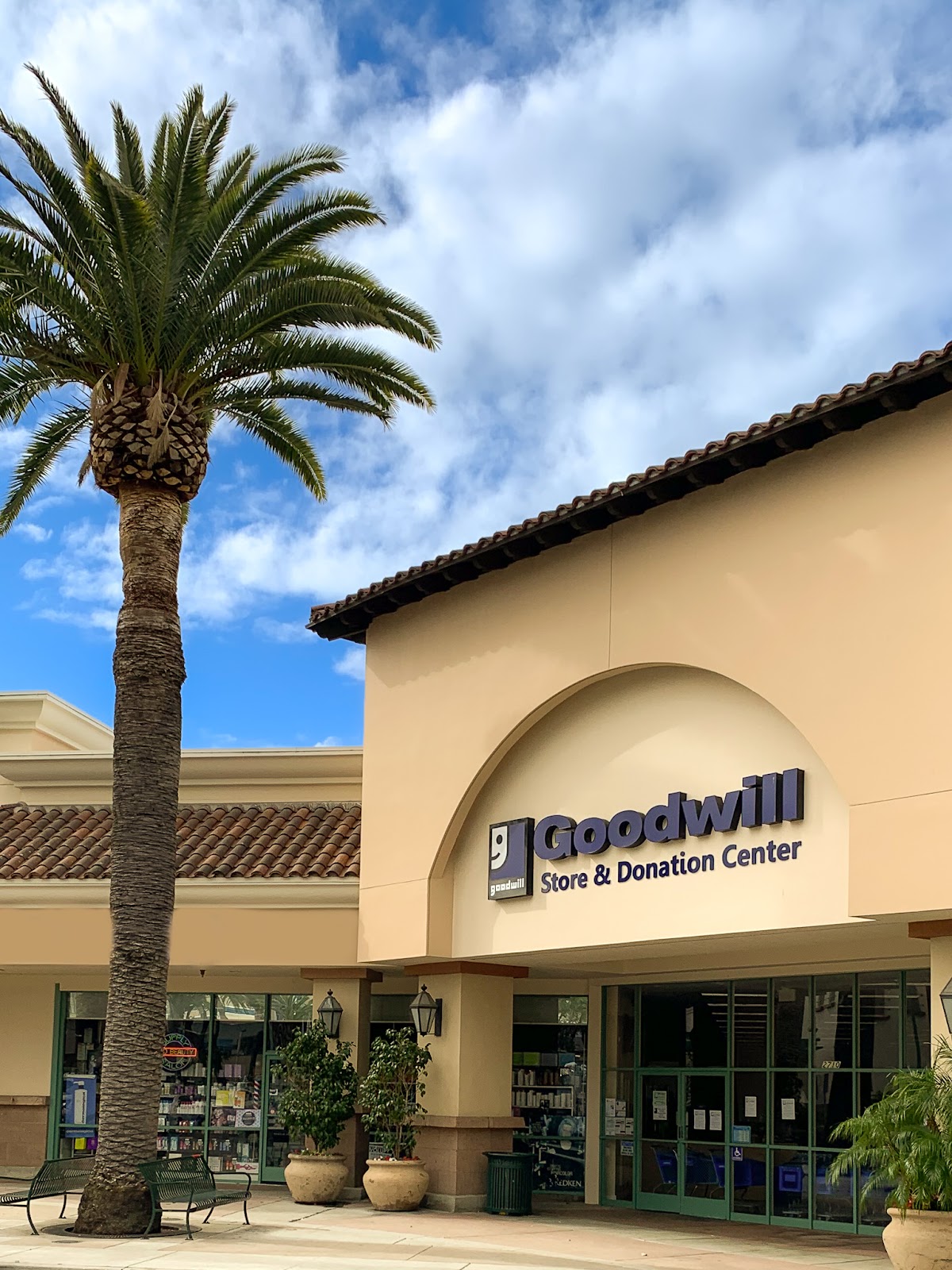 Goodwill Retail Store & Donation Center in Ventura