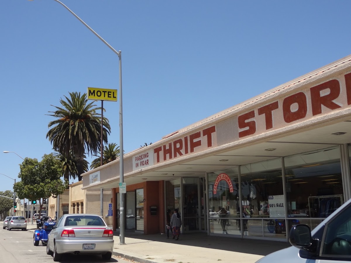 Main Thrift in Santa Maria