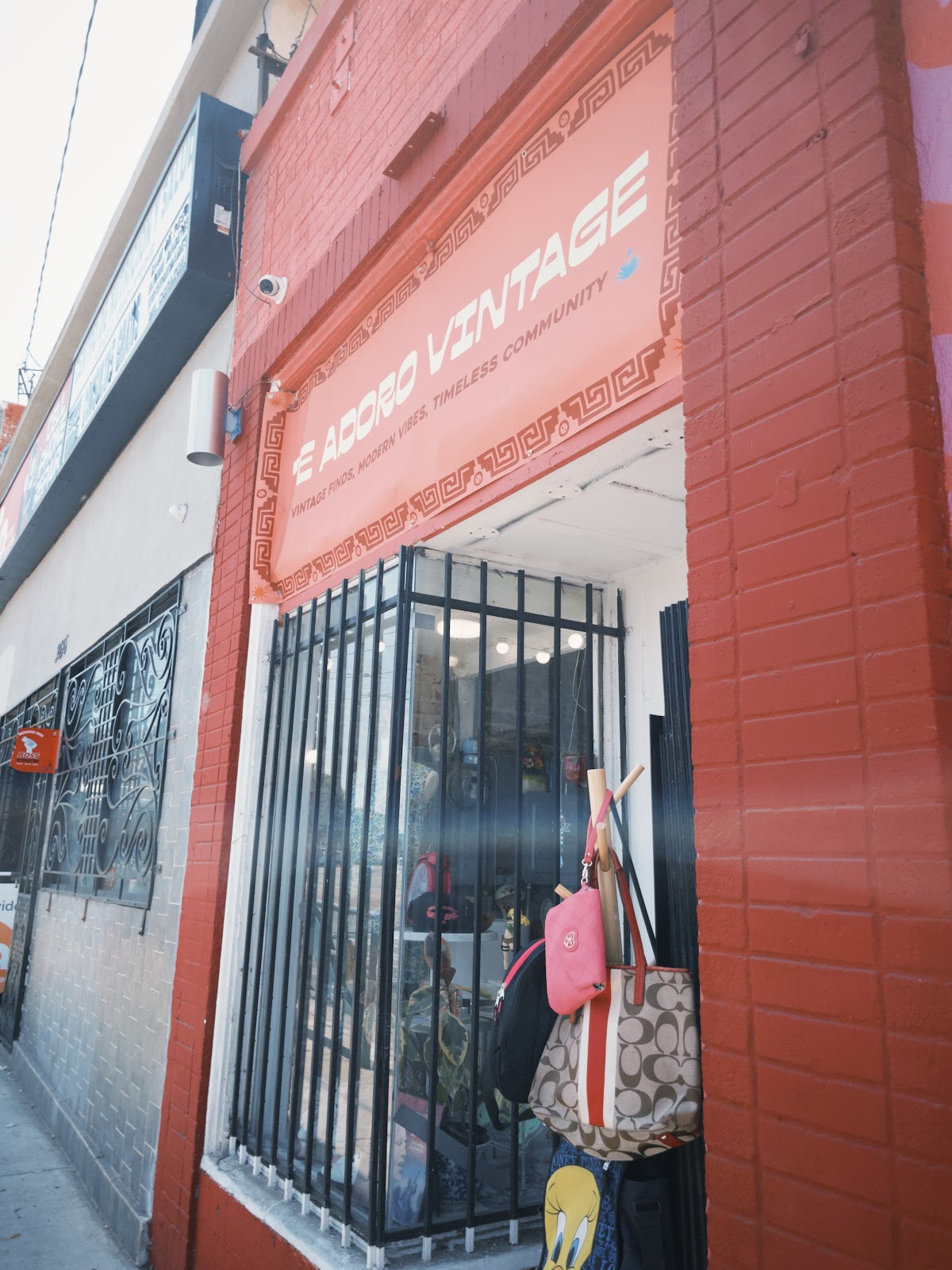 Te Adoro Vintage in Los Angeles