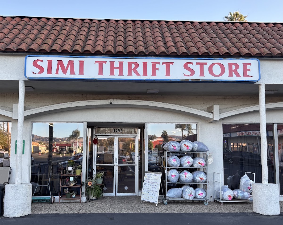 Simi Thrift Store (Simi Family Thrift Collective) in Simi Valley