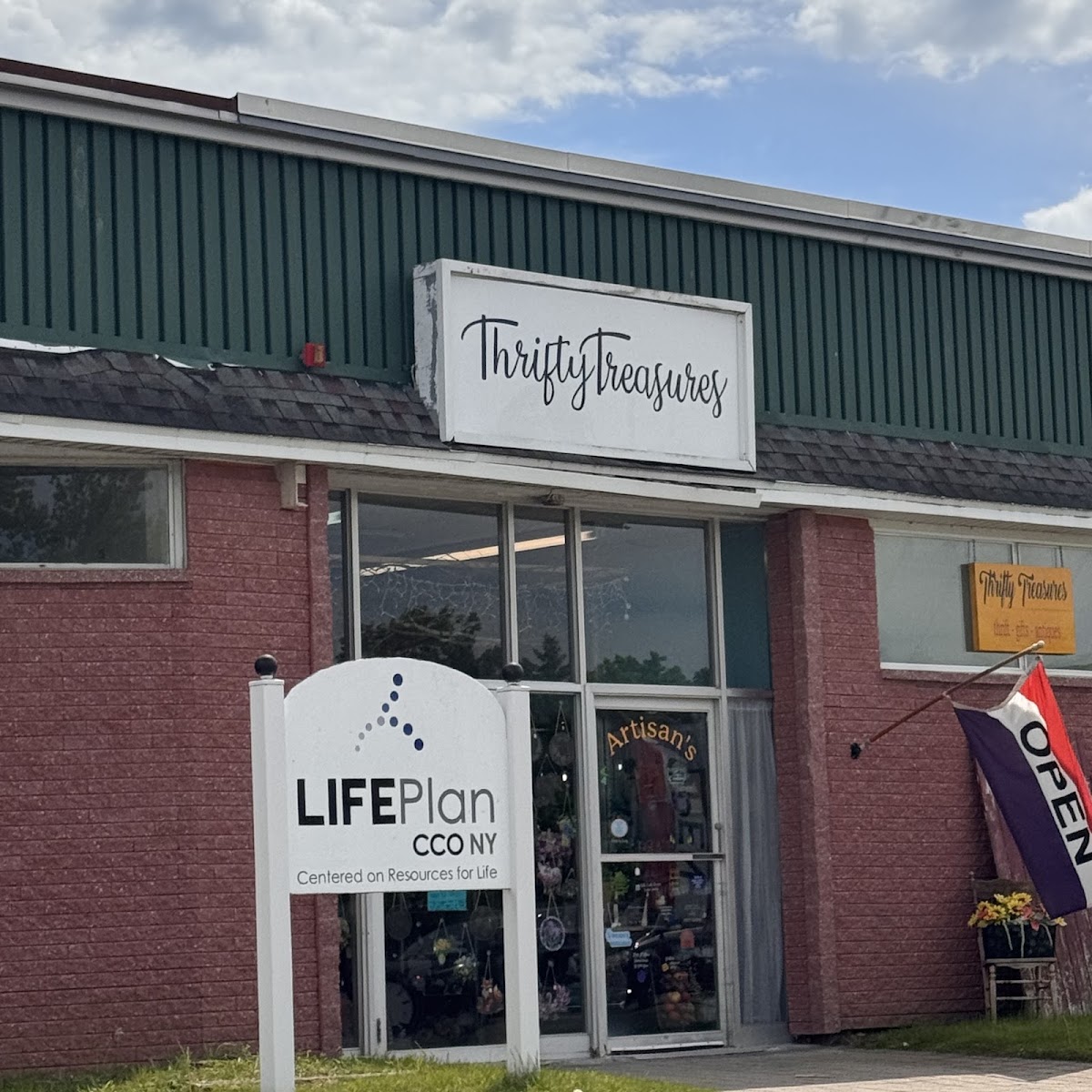 Thrifty Treasures in Potsdam