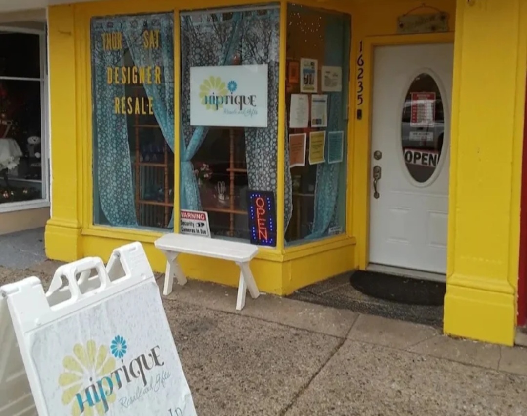 Hiptique Resale & Gifts in Detroit