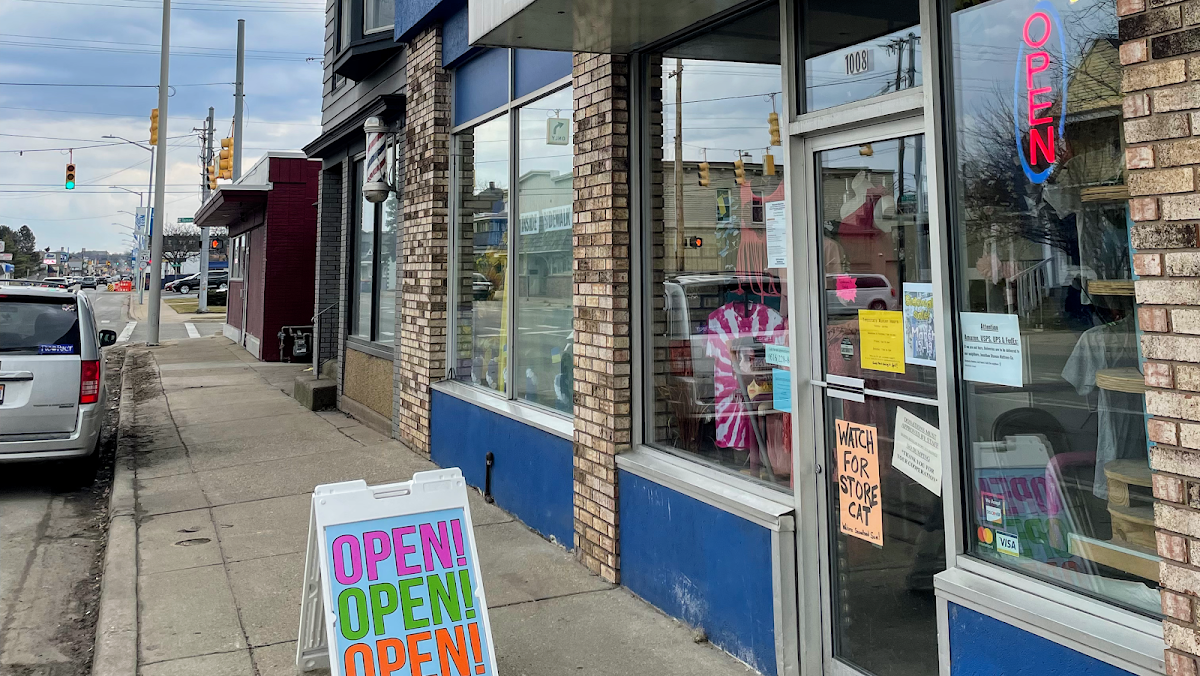 Helping Hands Mission Store in Grand Rapids