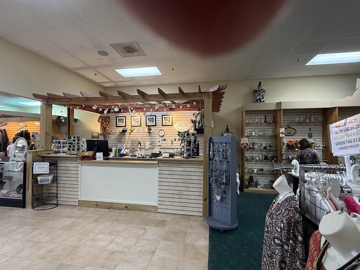 Sunset Beach CIS Thrift Shop in Sunset Beach