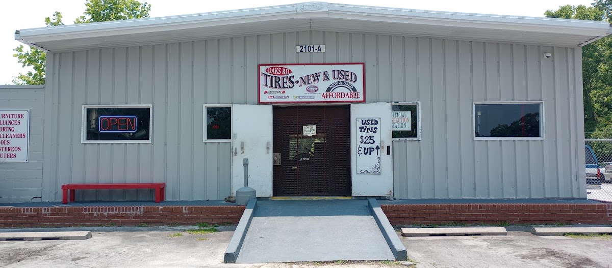 Oaks Road Bargain Den Inc in New Bern
