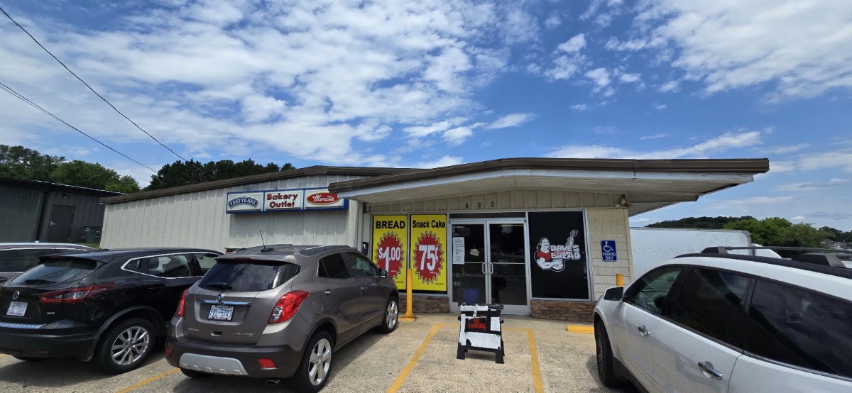 Flowers Bakery Thrift Store in Wilkesboro