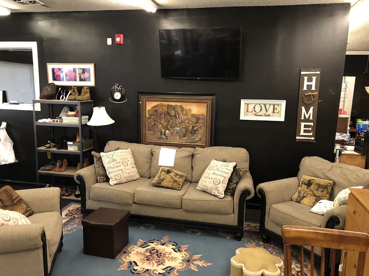 Yard Sale Store - Rockfish in Raeford