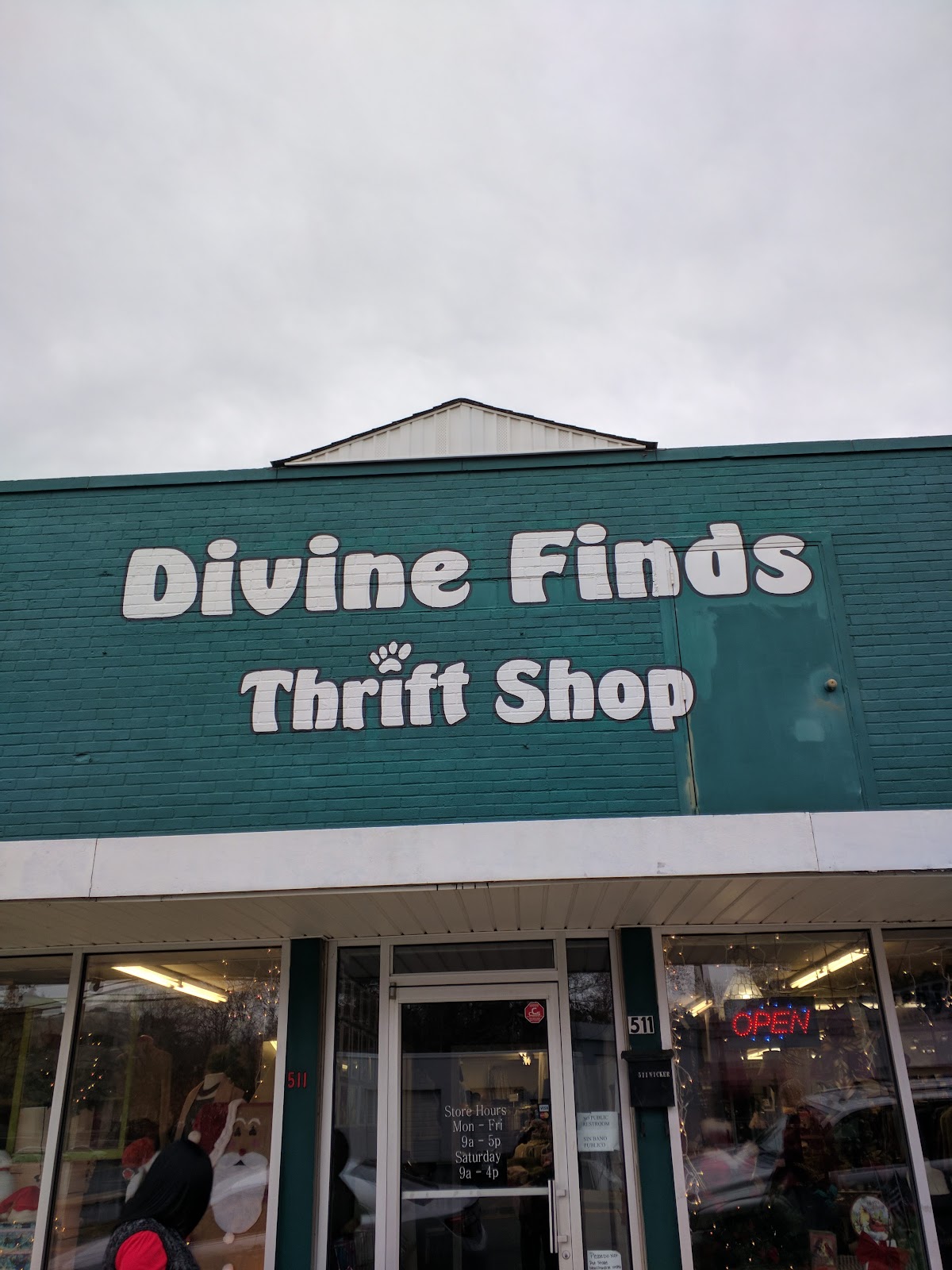 Divine Finds in Sanford