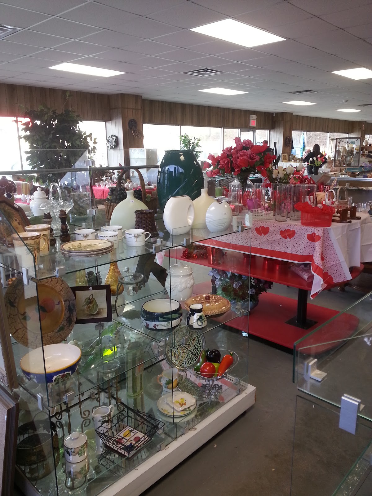 Carolina Foothills Eldercare Resale Shop in Forest City