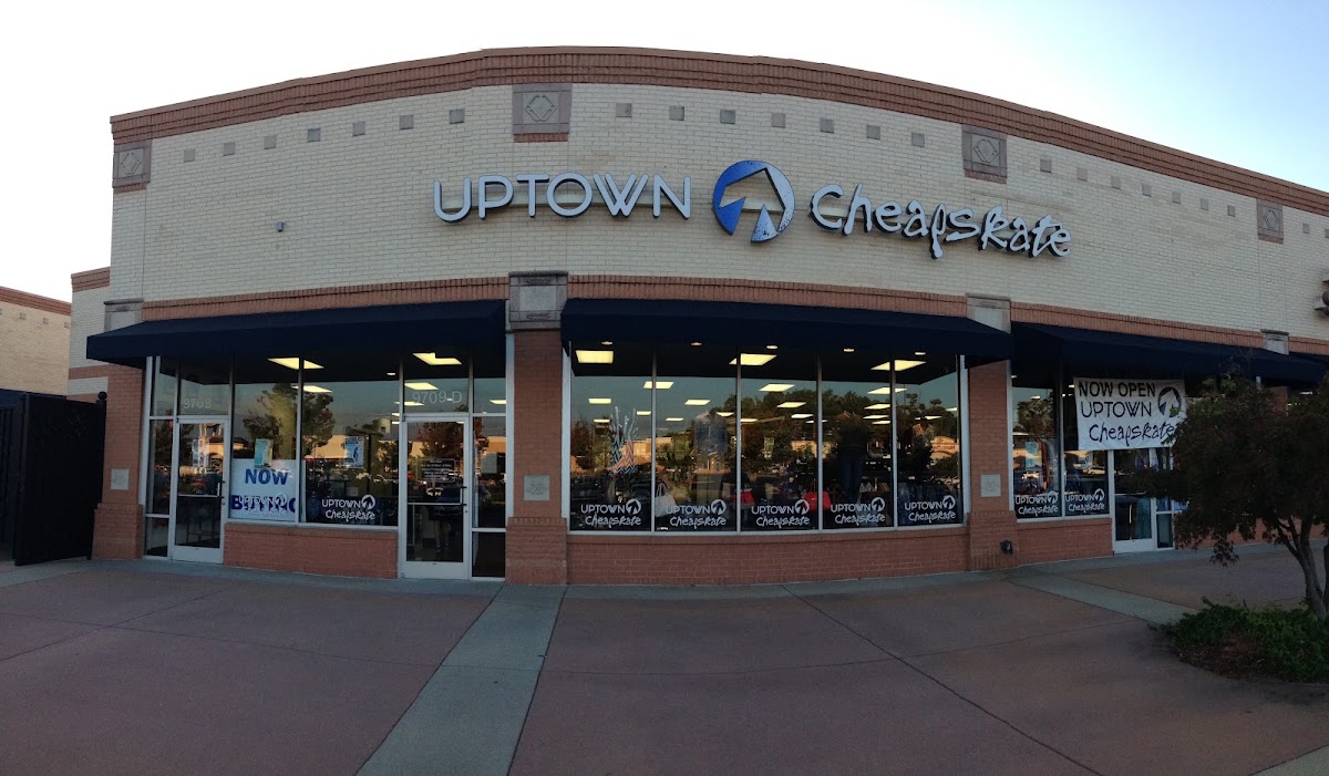 Uptown Cheapskate Huntersville in Huntersville