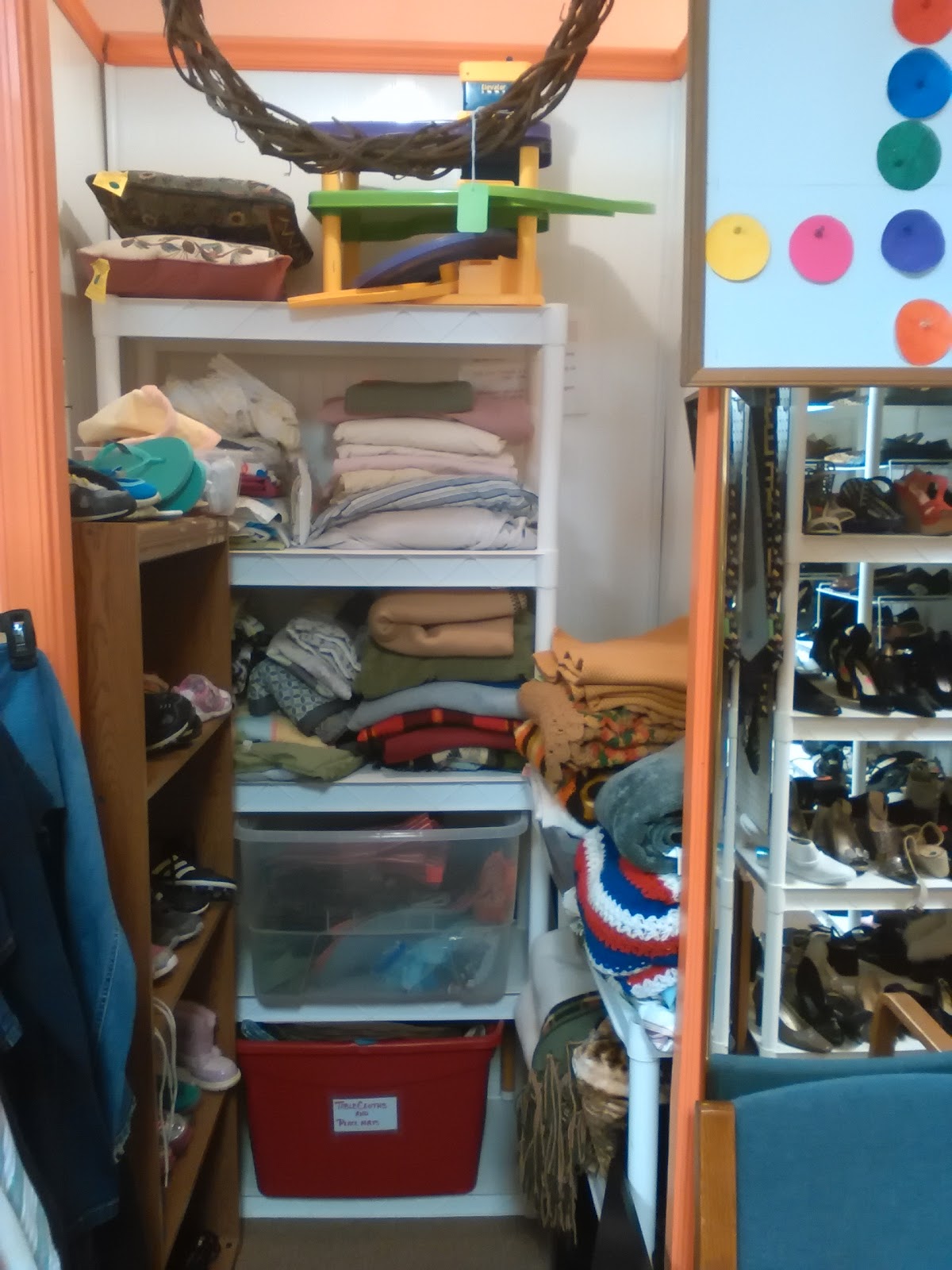 Thrifty Quaker in Midlothian