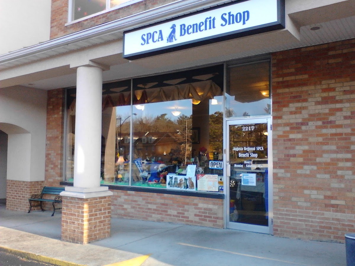 SPCA Benefit Shop in Staunton