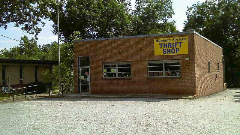 Thrifty Paws in Monroe