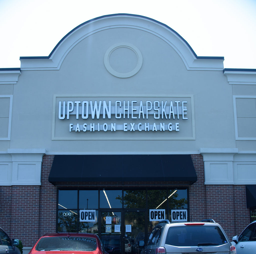 Uptown Cheapskate Virginia Beach in Virginia Beach