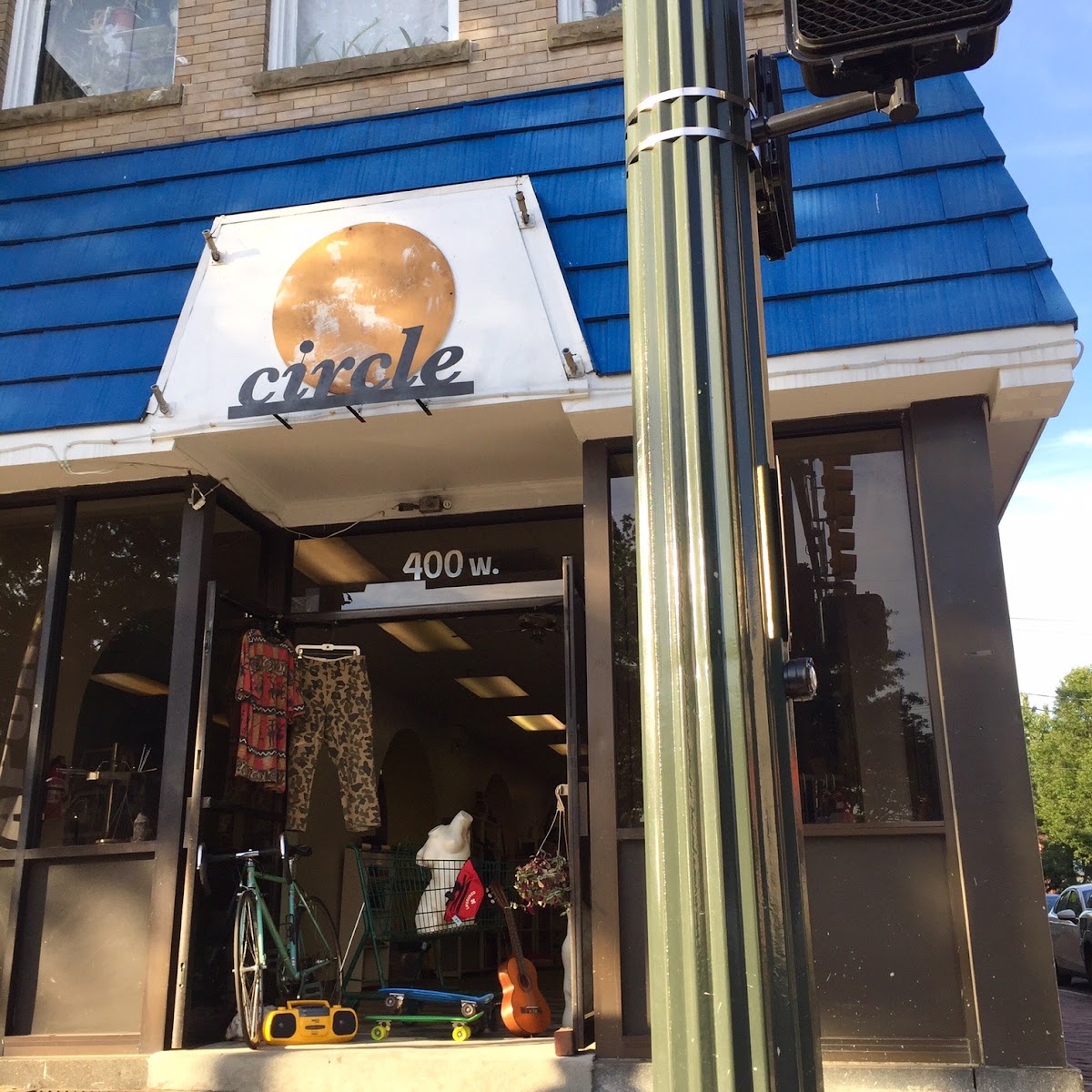 Circle Thrift & Art Space in Richmond