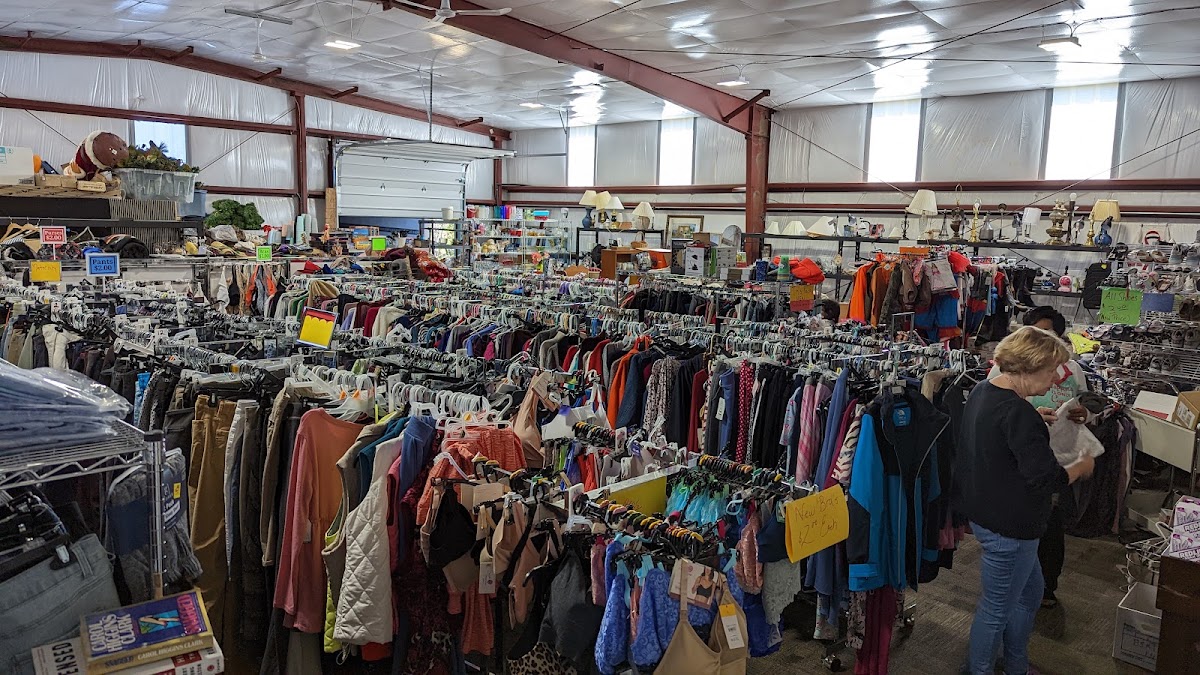 LCRC Community Closet in Mineral