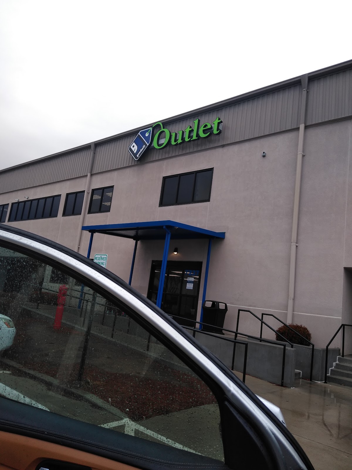 Goodwill Outlet Store in Nashville