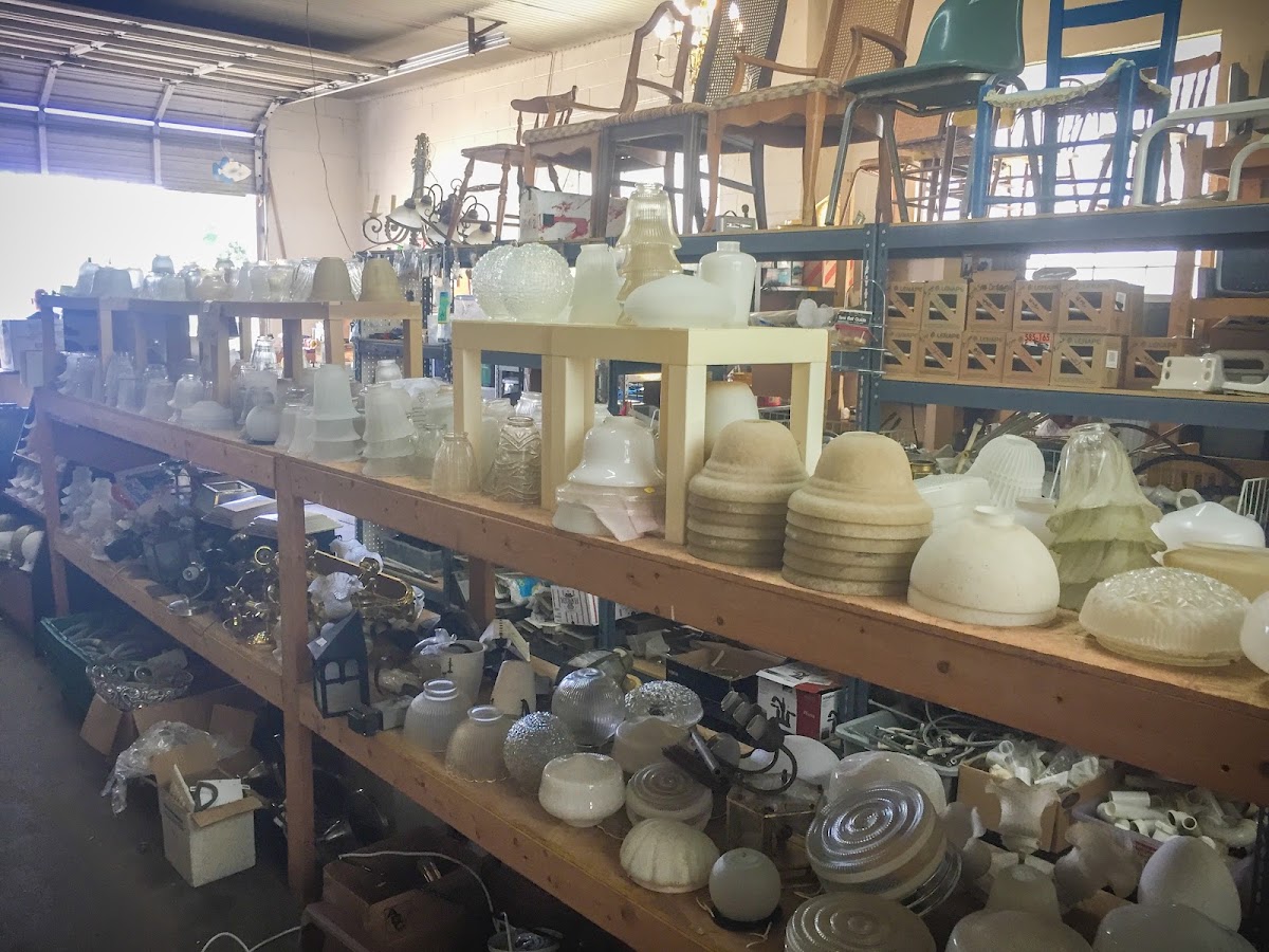 Habitat For Humanity Restore in McMinnville