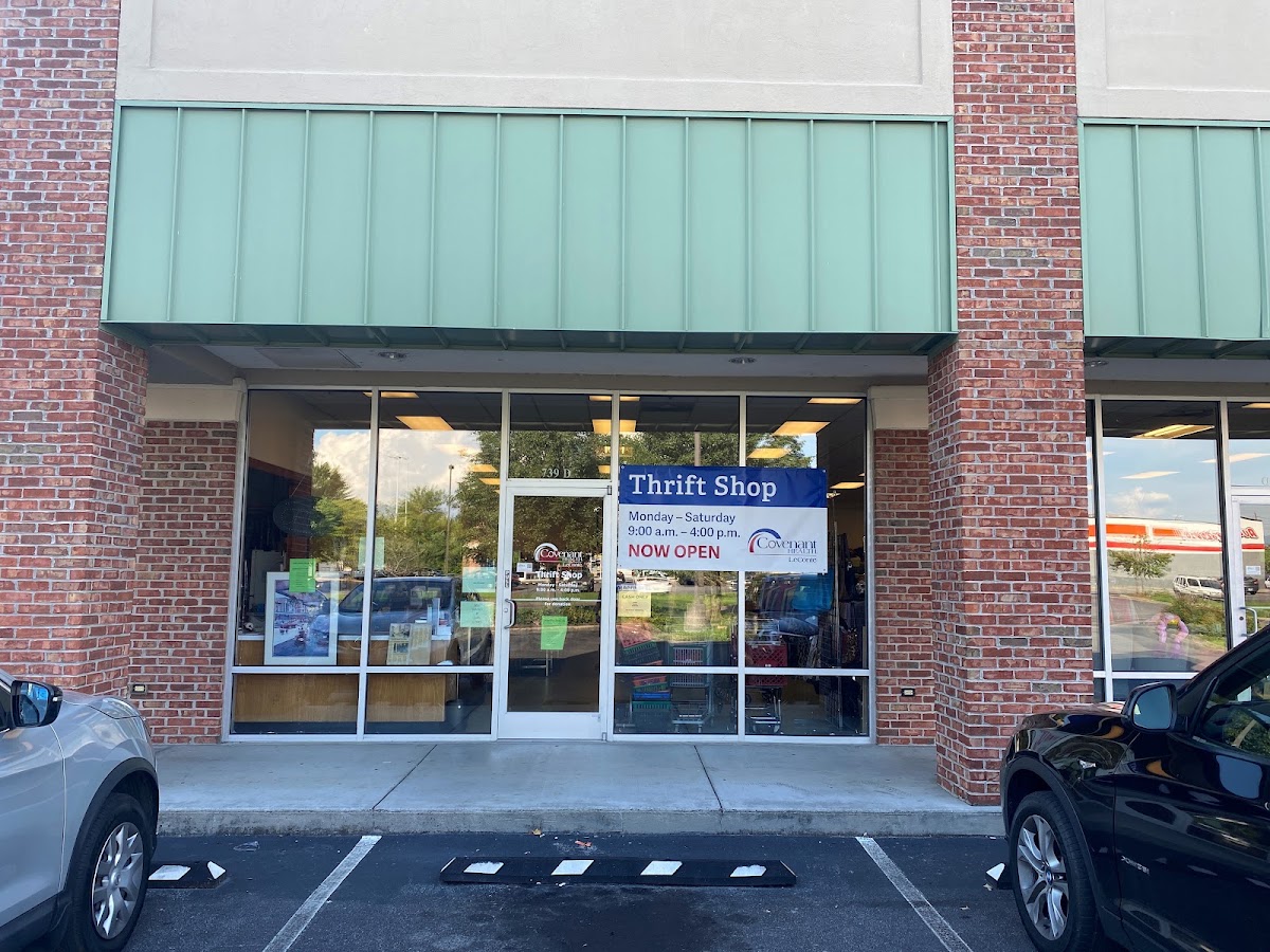 Leconte Volunteer Thrift Shop in Sevierville