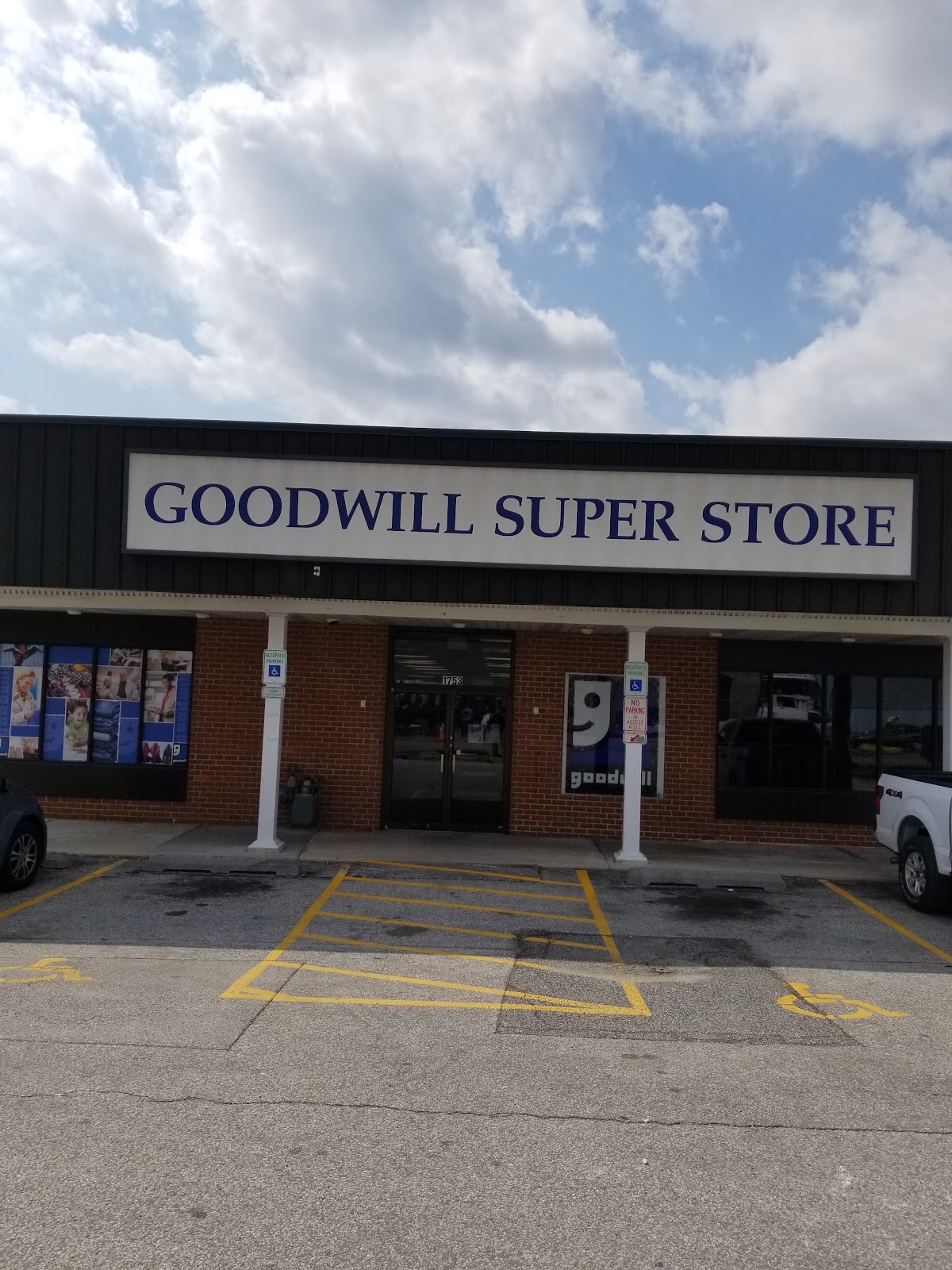 Goodwill Retail Store and Donation Center in Parkville