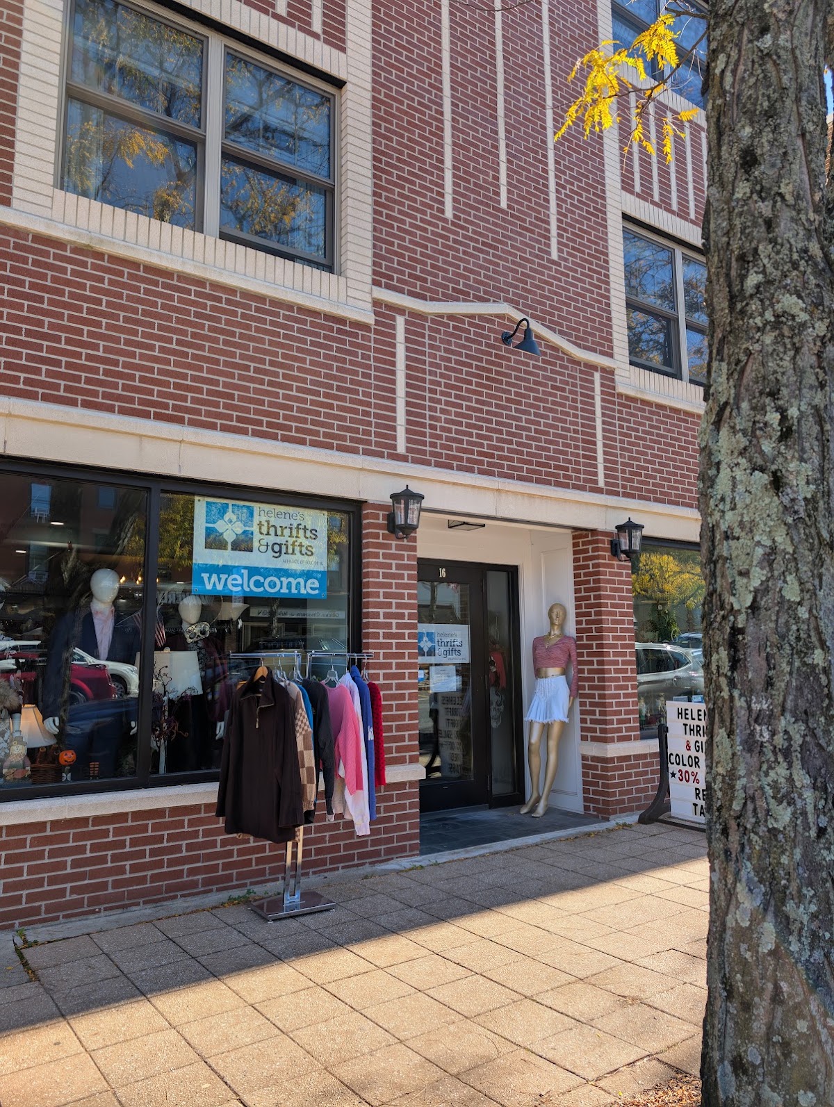 Helene's Thrifts & Gifts in Madison