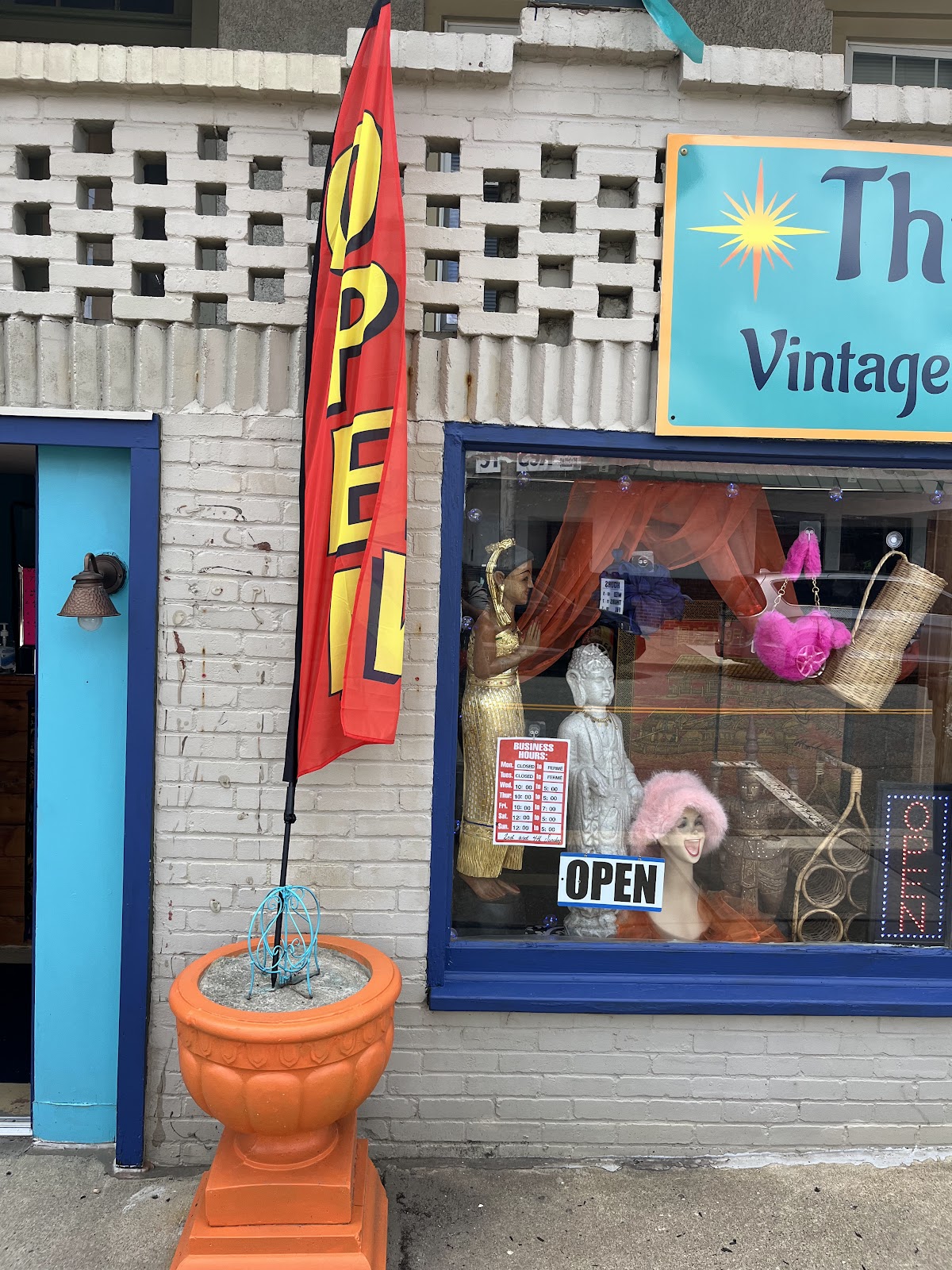 Third Space Vintage, Antiques and More in Washington