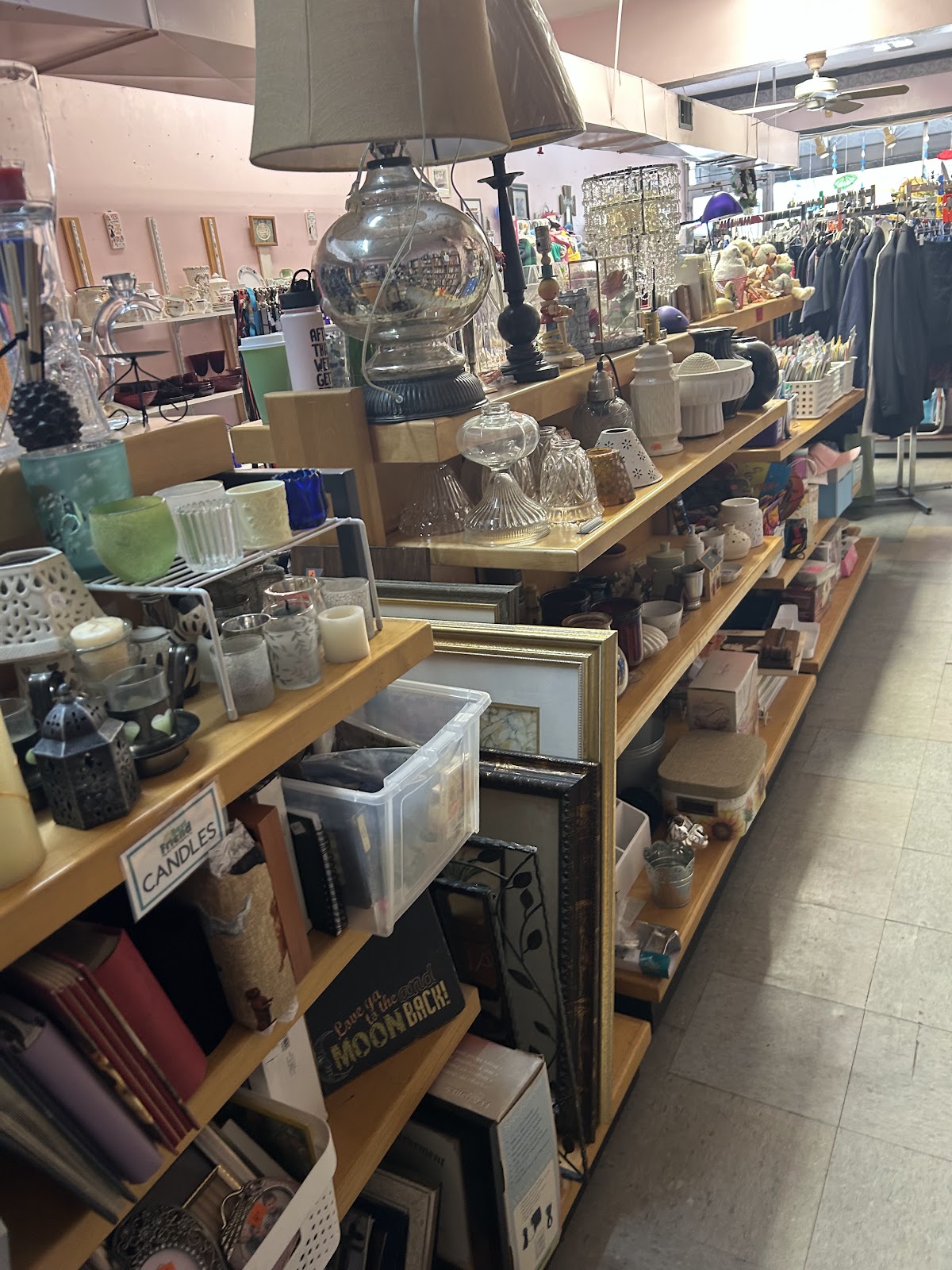 Scotch Plains Thrift Shop in Scotch Plains