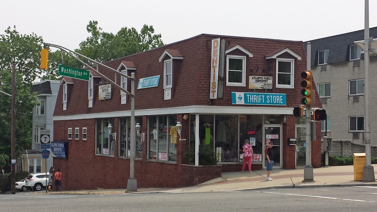 Hana Mission Thrift Store Belleville in Belleville