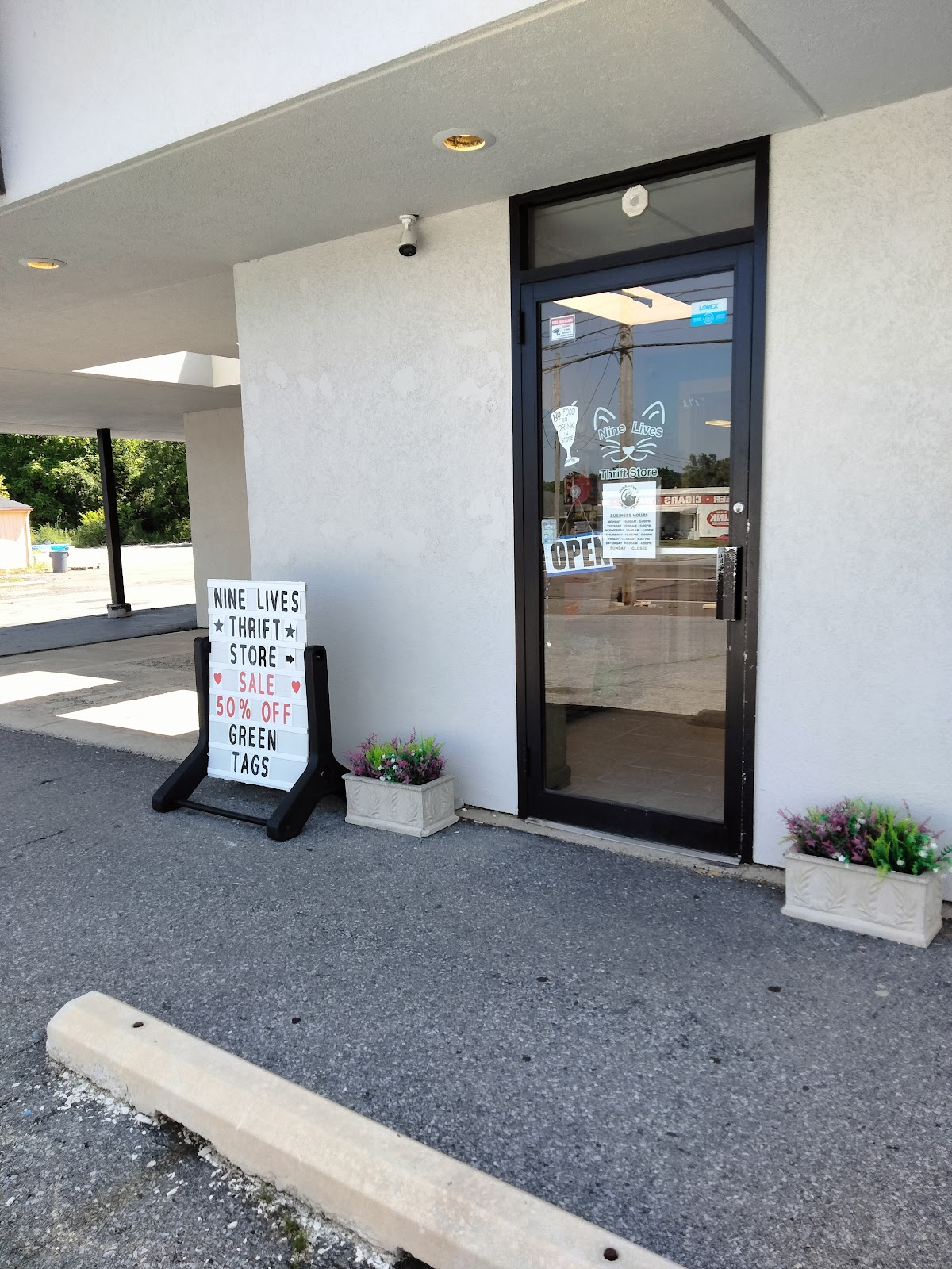 Nine Lives Thrift Store in Coopersburg