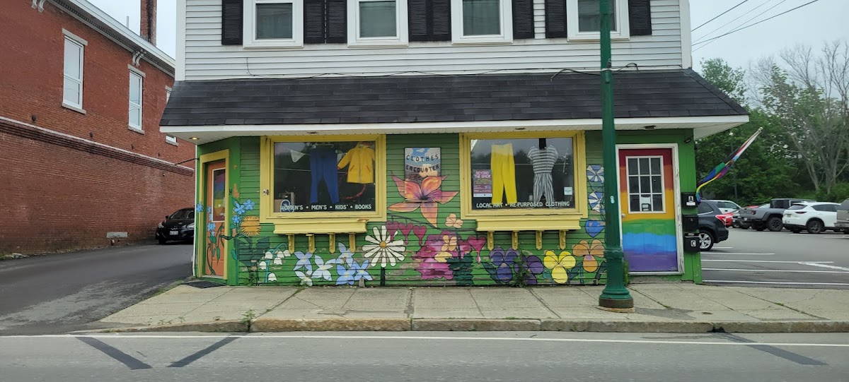 Clothes Encounter in Ellsworth