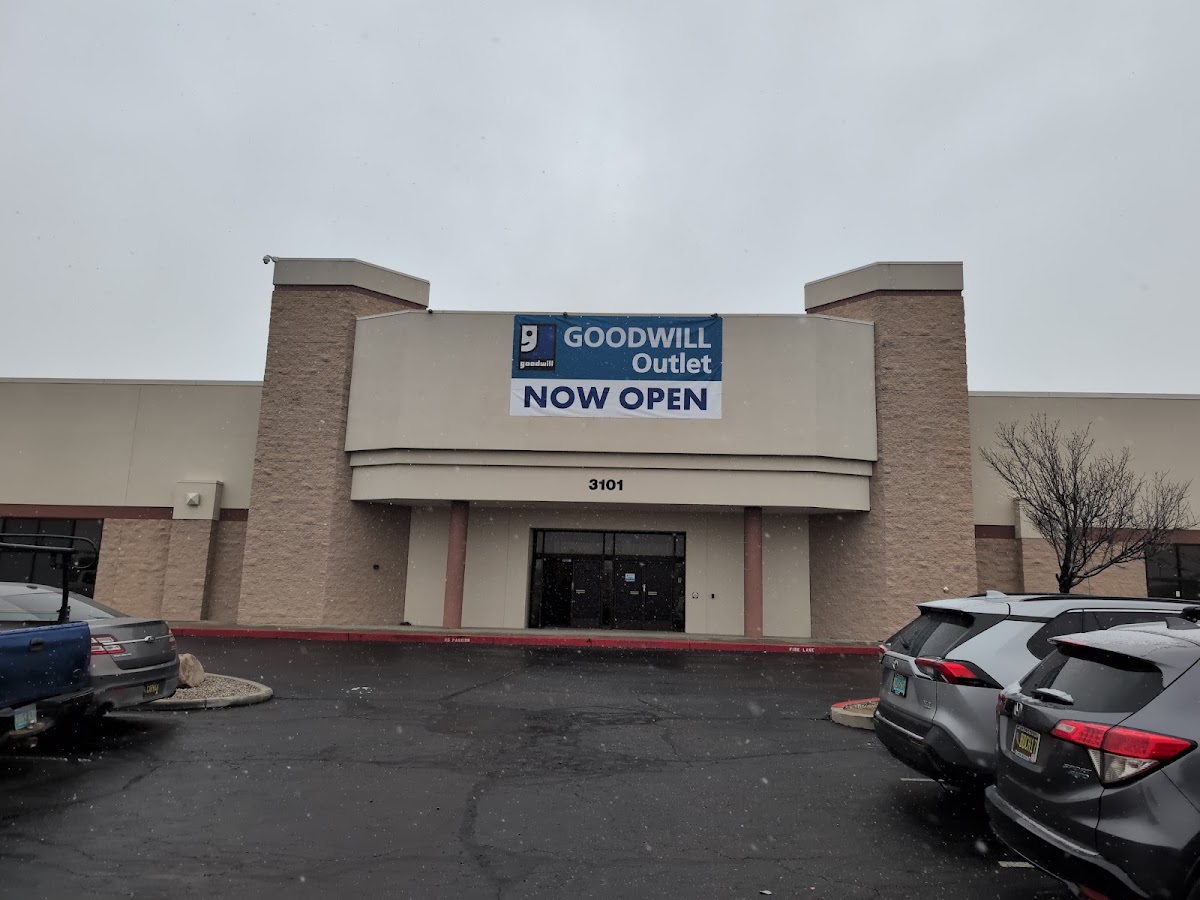 Goodwill Outlet in Albuquerque