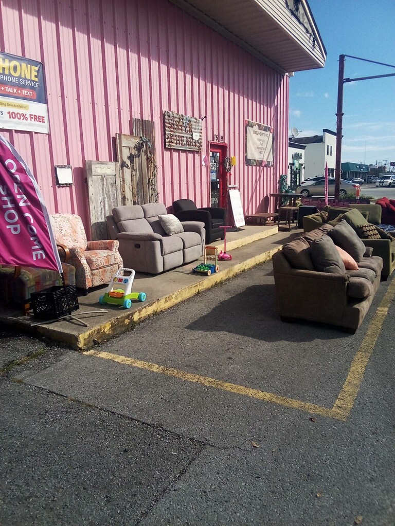 SisterHearts Boutique & Thrift Store in Arabi