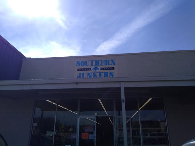 Southern Junkers Vintage Market in New Albany