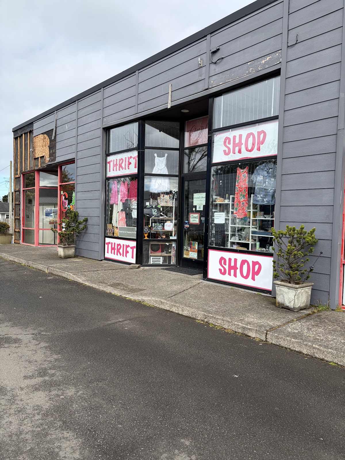 Crystal's Deals New and Secondhand Thrift Shop in Seaside