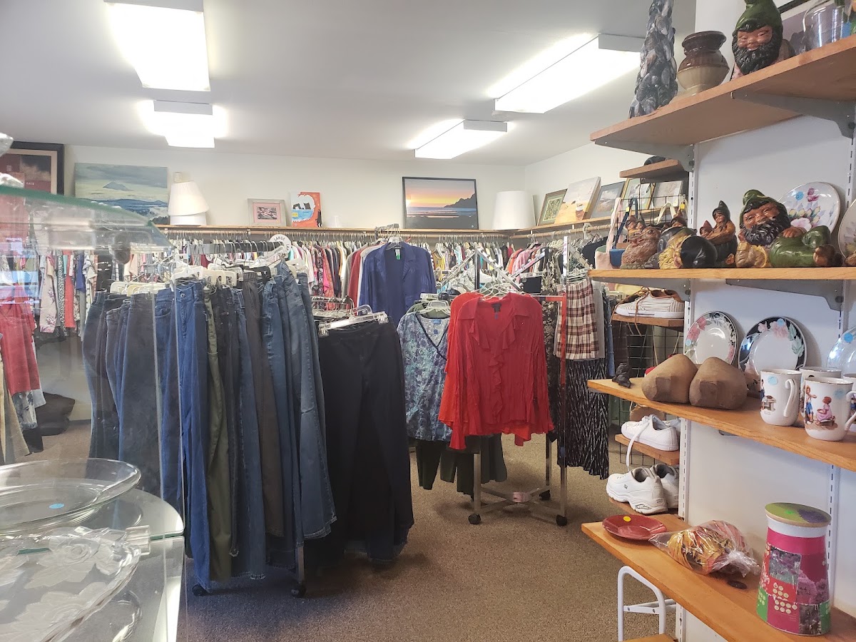 Hope Chest Thrift Shop Too in Rockaway Beach