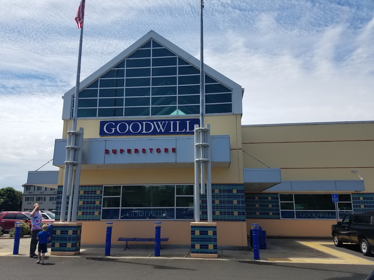 Goodwill Industries of the Columbia Willamette in Tillamook