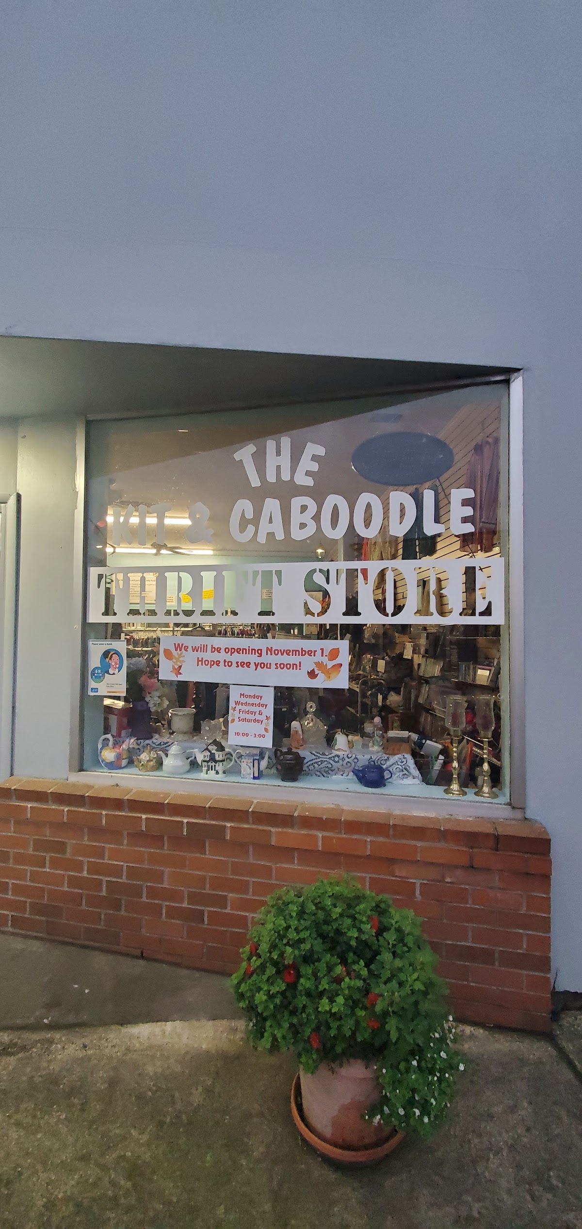 Kit & Caboodle in Tillamook