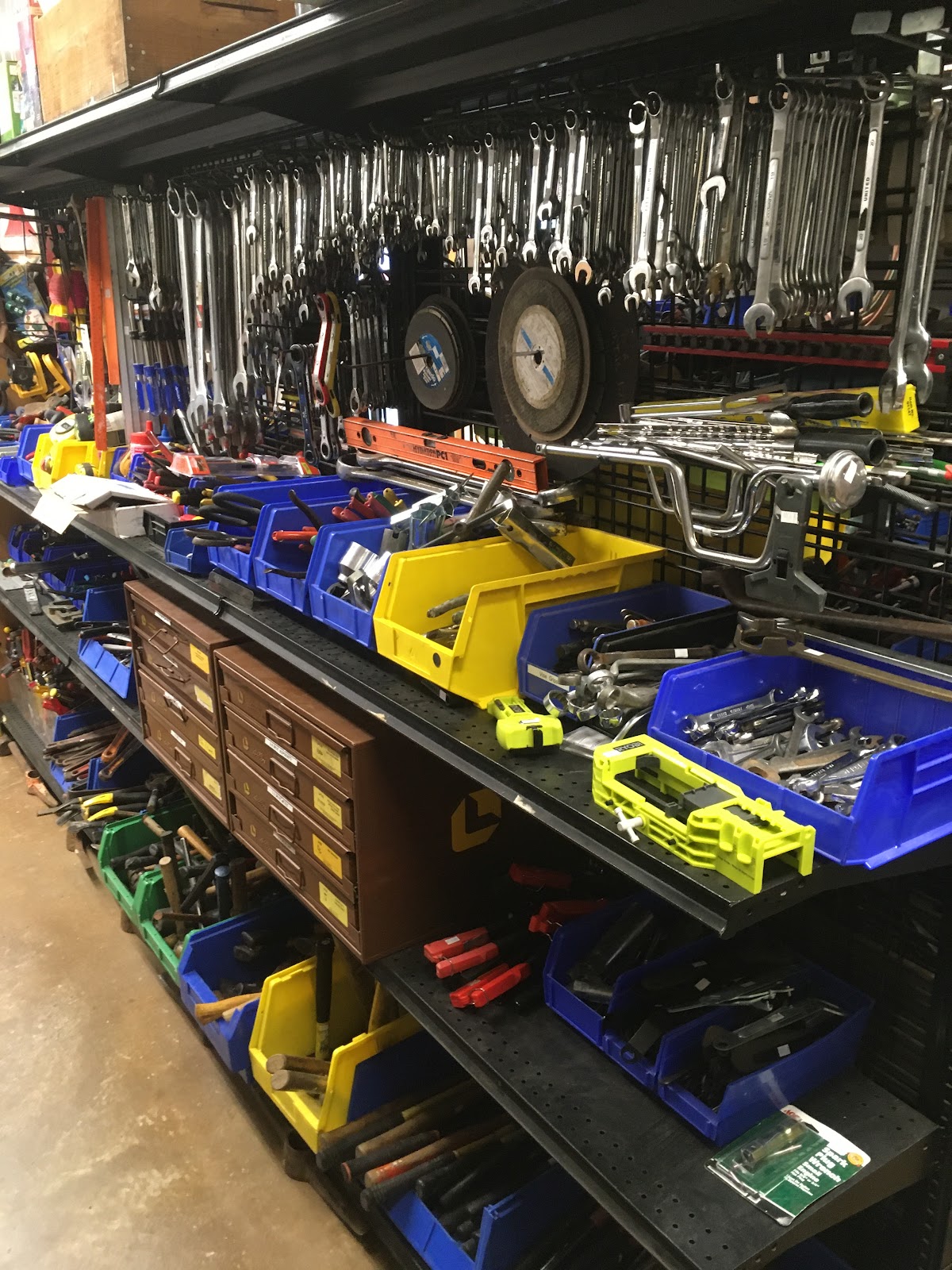 A&T Resale in North Plains