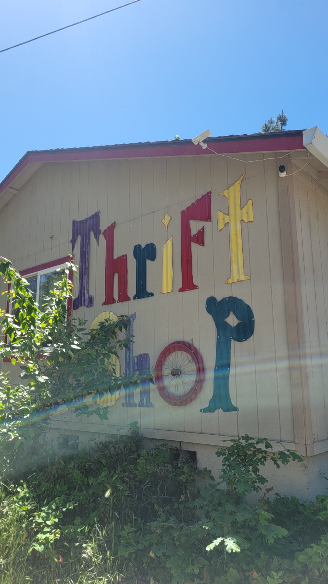 Upper Rogue Community Center Thrift Store in Shady Cove