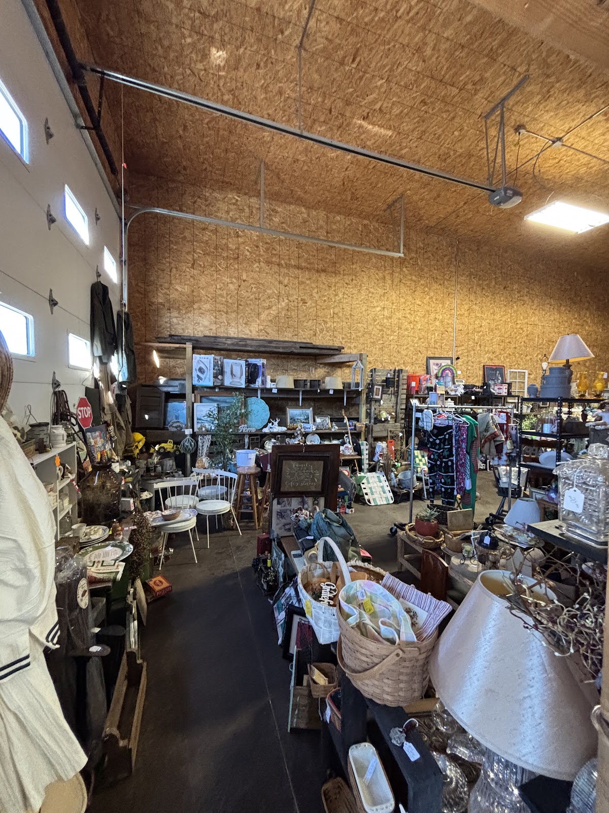 Thrifty Findz in Charleston