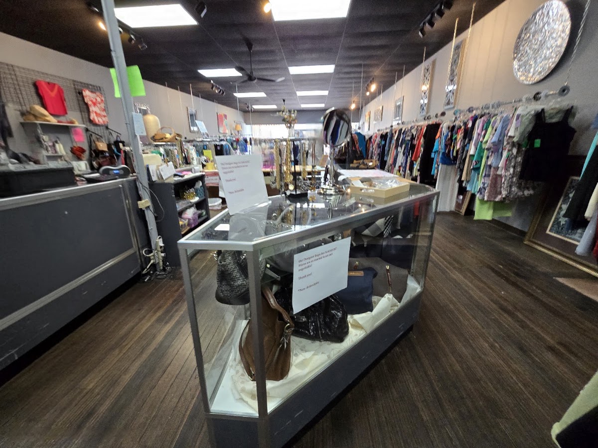 Upscale Resale in Morton