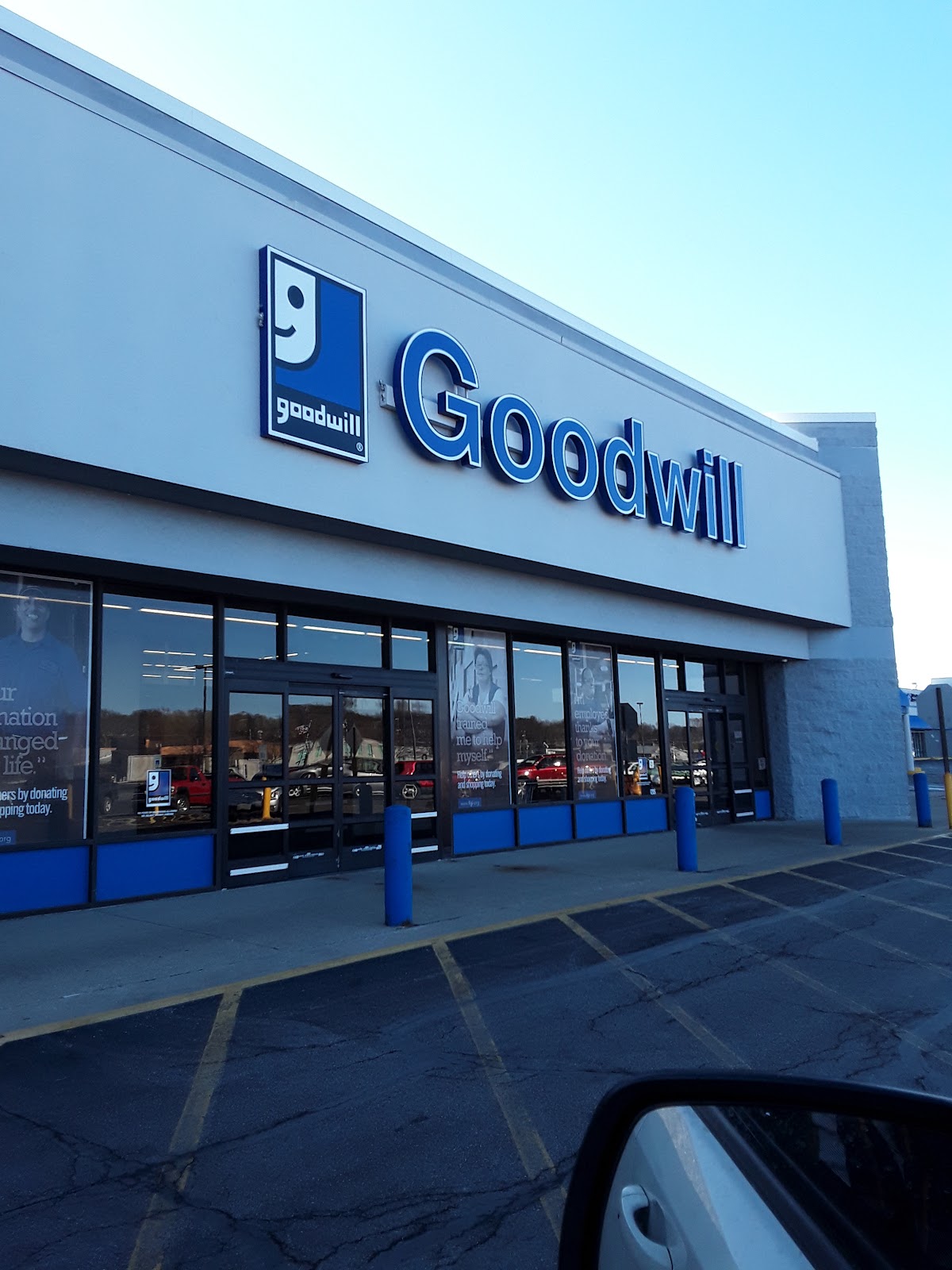 Goodwill Jacksonville IL - Land of Lincoln Goodwill Industries in Jacksonville