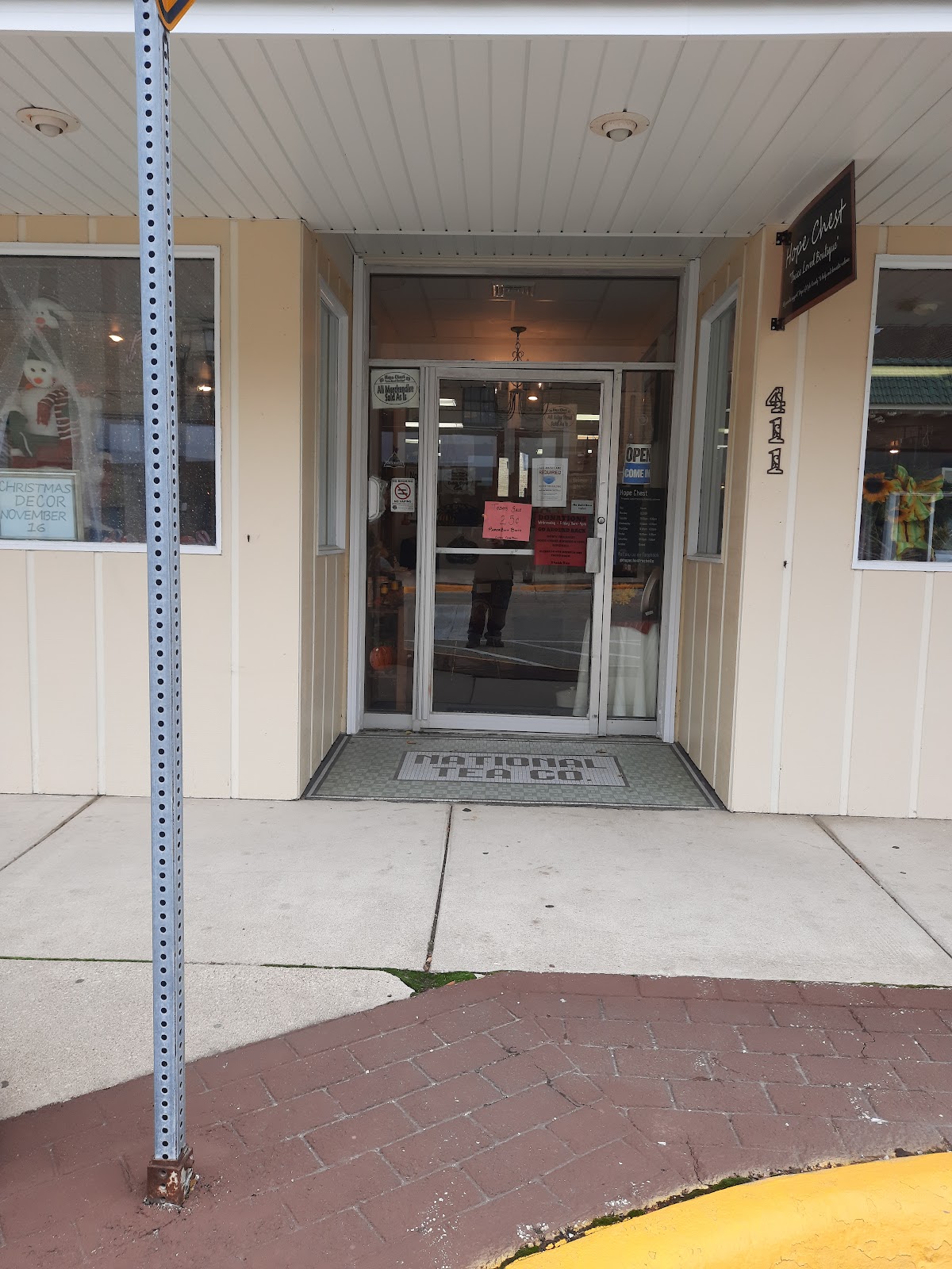 Hope Chest Thrift Store in Rochelle