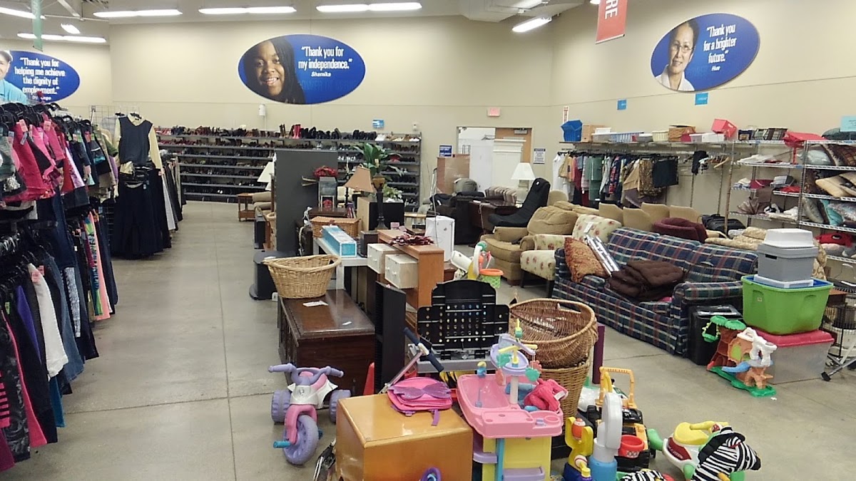 Goodwill Store & Donation Center in Plainfield
