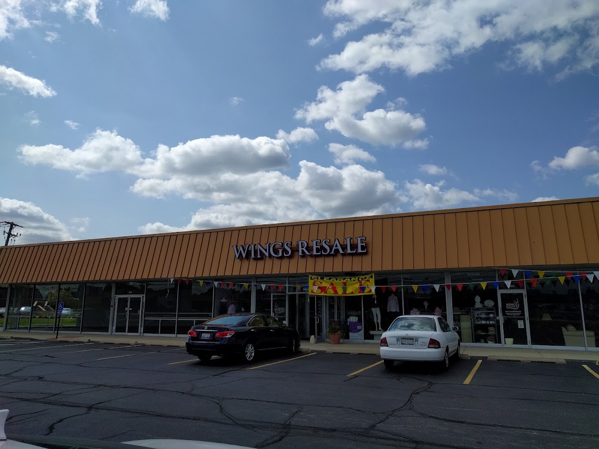 WINGS Resale Store in Arlington Heights
